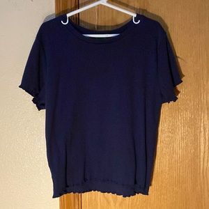 tight fit tee with lettuce hem